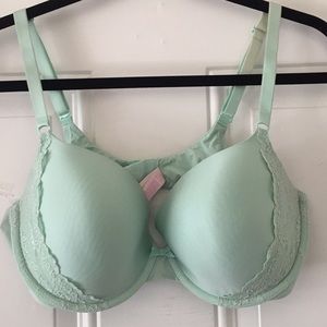 Victoria's Secret Size 38D Demi bra